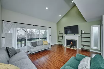 1066 Florimond Drive #1066, Elgin, IL 60123 - Photo 3