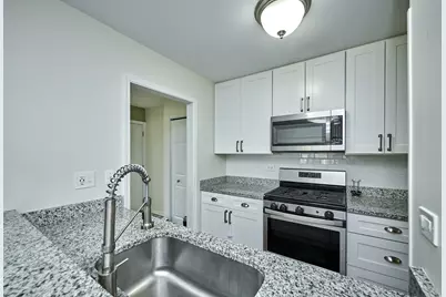 1066 Florimond Drive #1066, Elgin, IL 60123 - Photo 5