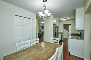 1066 Florimond Dr, Elgin, IL 60123 - Photo 9