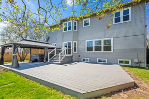 155 Lilac Ln, Wheeling, IL 60090 - Photo 51