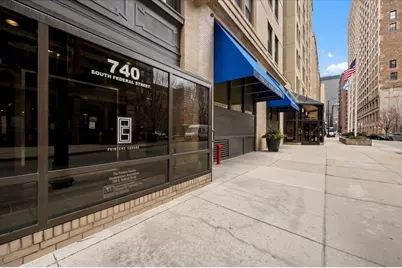 740 S Federal Street #701, Chicago, IL 60605 - Photo 1