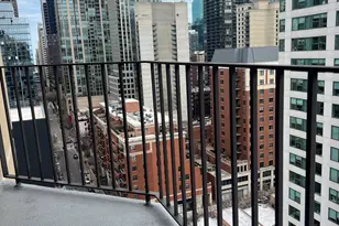 70 W Huron St, Chicago, IL 60654 - Photo 13