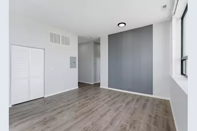 2451 W Howard Street #212, Chicago, IL 60645 - Photo 3