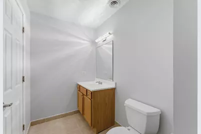 2451 W Howard Street #212, Chicago, IL 60645 - Photo 15