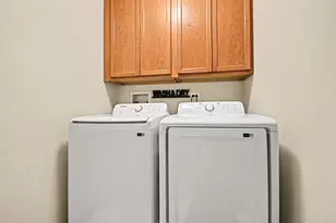 526 Lancaster Dr, Pingree Grove, IL 60140 - Photo 13