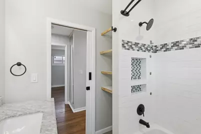 6803 N Keeler Avenue, Lincolnwood, IL 60712 - Photo 11