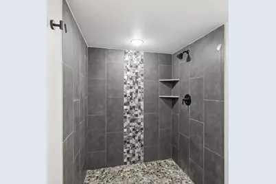 6803 N Keeler Avenue, Lincolnwood, IL 60712 - Photo 19