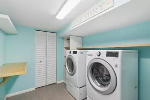 6803 N Keeler Ave, Lincolnwood, IL 60712 - Photo 23