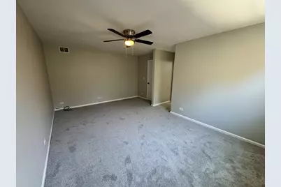 940 Tanglewood Drive, Wheeling, IL 60090 - Photo 37