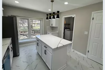 940 Tanglewood Drive, Wheeling, IL 60090 - Photo 17