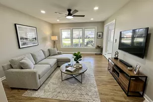 940 Tanglewood Dr, Wheeling, IL 60090 - Photo 7