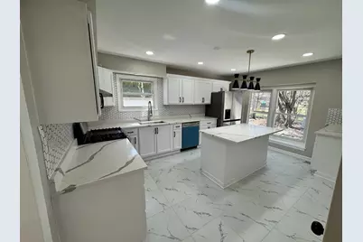 940 Tanglewood Drive, Wheeling, IL 60090 - Photo 15