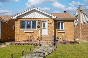 9020 W 22nd Pl, North Riverside, IL 60546 - Photo 1