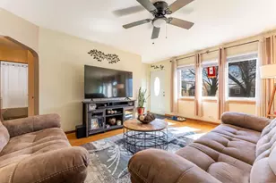 9020 W 22nd Pl, North Riverside, IL 60546 - Photo 3