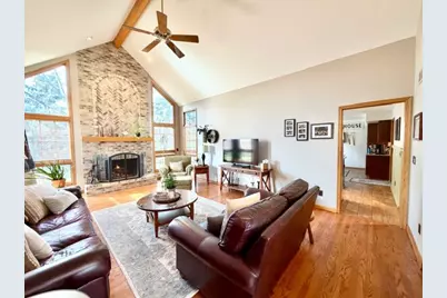 1325 Foxpointe Drive, Sycamore, IL 60178 - Photo 7