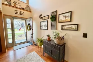 1325 Foxpointe Dr, Sycamore, IL 60178 - Photo 5