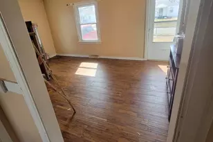 1430 E Vanderhoof St, Decatur, IL 62521 - Photo 3