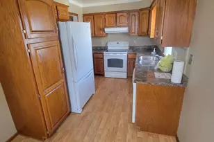 1430 E Vanderhoof St, Decatur, IL 62521 - Photo 5