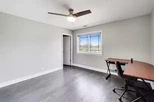 421 W Hawthorne St, Arlington Heights, IL 60004 - Photo 33