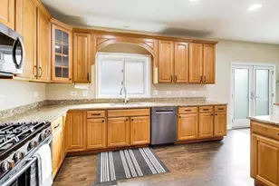 421 W Hawthorne St, Arlington Heights, IL 60004 - Photo 15