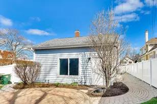 421 W Hawthorne St, Arlington Heights, IL 60004 - Photo 43