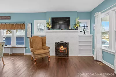 314 E Jefferson Avenue, Wheaton, IL 60187 - Photo 13