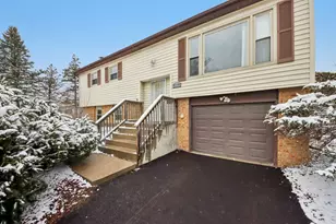 4330 190th Pl, Country Club Hills, IL 60478 - Photo 1