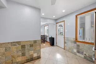 2352 S 2nd Ave, North Riverside, IL 60546 - Photo 17