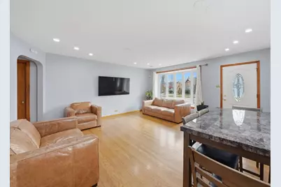 2352 S 2nd Avenue, North Riverside, IL 60546 - Photo 9