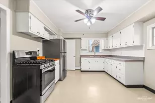 145 N Madison St, Oswego, IL 60543 - Photo 5