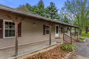 420 N Fisler Rd, Monticello, IL 61856 - Photo 3