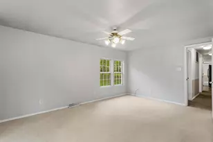 420 N Fisler Rd, Monticello, IL 61856 - Photo 17