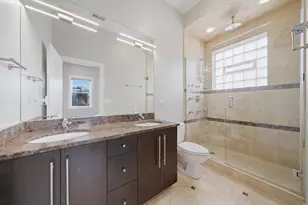 2330 N Hamilton Ave, Chicago, IL 60647 - Photo 11