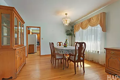 1733 Camellia Lane, Schaumburg, IL 60173 - Photo 5