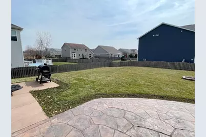 2009 Mayfair Drive, Island Lake, IL 60042 - Photo 15