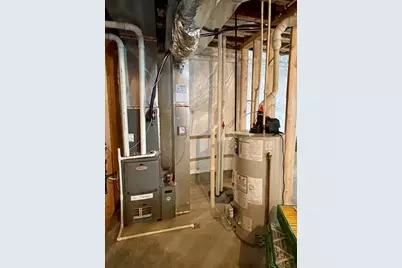 2009 Mayfair Drive, Island Lake, IL 60042 - Photo 21