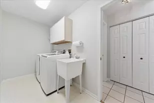 613 Rose Ln, Bartlett, IL 60103 - Photo 15