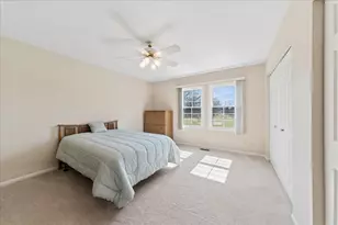 613 Rose Ln, Bartlett, IL 60103 - Photo 9