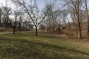 3309 Valley Dr, Geneseo, IL 52722 - Photo 9