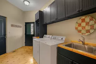 859 Old Kirk Rd, Geneva, IL 60134 - Photo 17