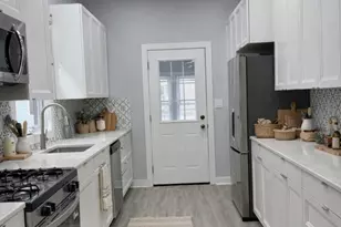 2442 N Lawndale Ave, Chicago, IL 60647 - Photo 5