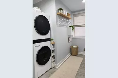 2442 N Lawndale Avenue, Chicago, IL 60647 - Photo 3