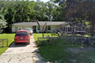 3229 Coleman Ave, Rockford, IL 61101 - Photo 1