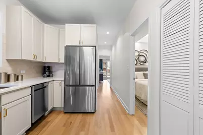 1445 W Walton Street #1, Chicago, IL 60642 - Photo 9