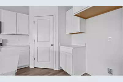 [Address not provided], Hampshire, IL 60140 - Photo 7