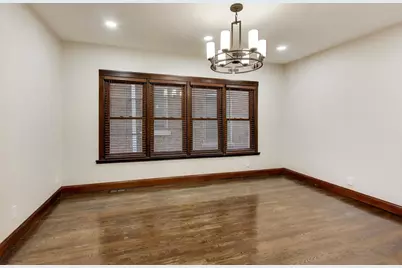 7818 S Merrill Avenue, Chicago, IL 60649 - Photo 9