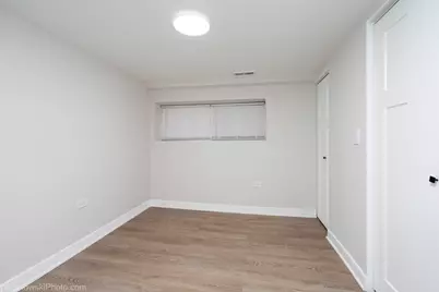 1047 N Saint Louis Avenue, Chicago, IL 60651 - Photo 37