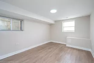 1047 N St Louis Ave, Chicago, IL 60651 - Photo 35