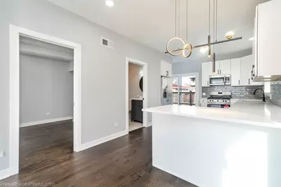 1047 N Saint Louis Avenue, Chicago, IL 60651 - Photo 11