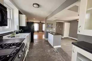 1704 Main St, Peru, IL 61354 - Photo 5